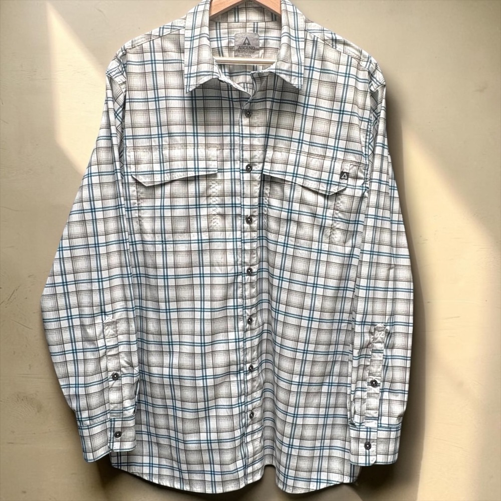 Ascend Mens XLT Plaid Long Sleeve Button Down Fishing Hiking Shirt White Blue